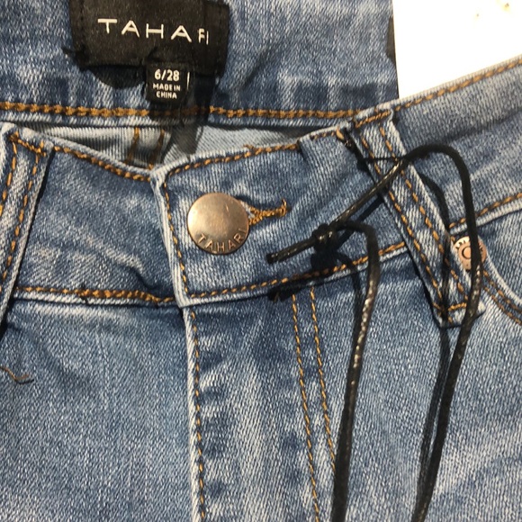 New Tahari Classic Skinny Mid Rise Jeans - Picture 7 of 8